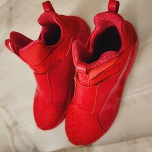 Fenty puma red sneaker